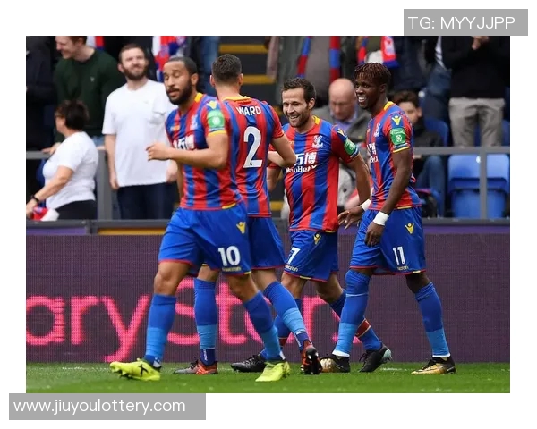 埃弗顿与水晶宫精彩对决集锦回顾双方球员表现与精彩瞬间分析